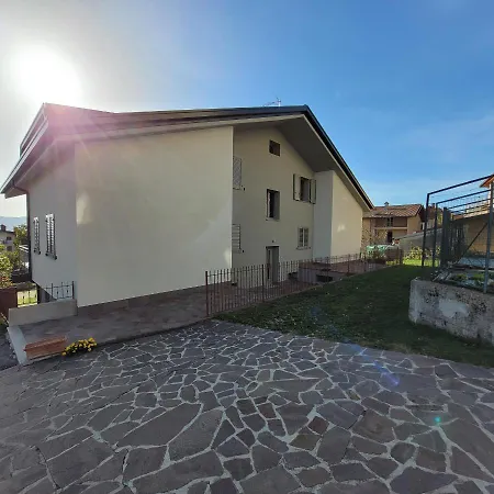 Attic House Mountain Iseo Hospitality