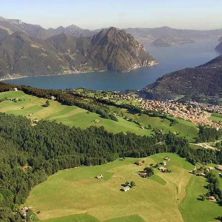 Attic House Mountain Iseo Hospitality Bossico
