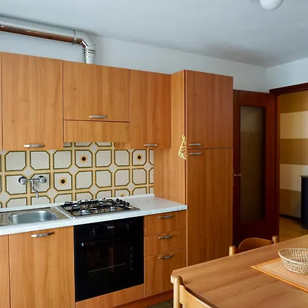 Attic House Mountain Iseo Hospitality * Bossico