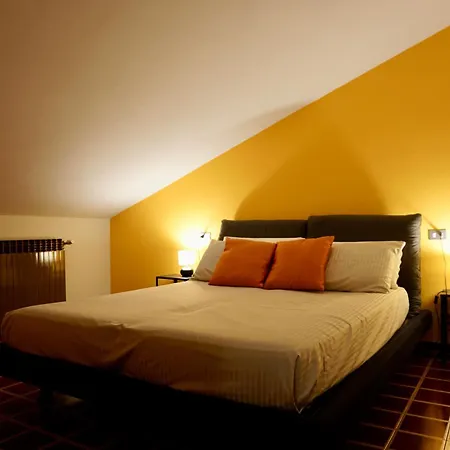 Attic House Mountain Iseo Hospitality Bossico