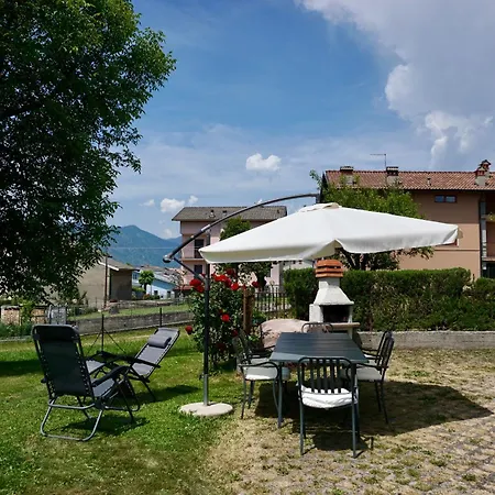 Attic House Mountain Iseo Hospitality Appartamento *