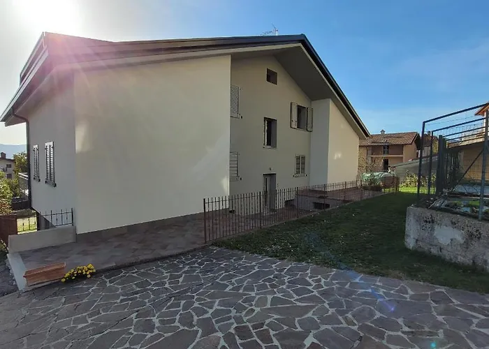 Attic House Mountain Iseo Hospitality